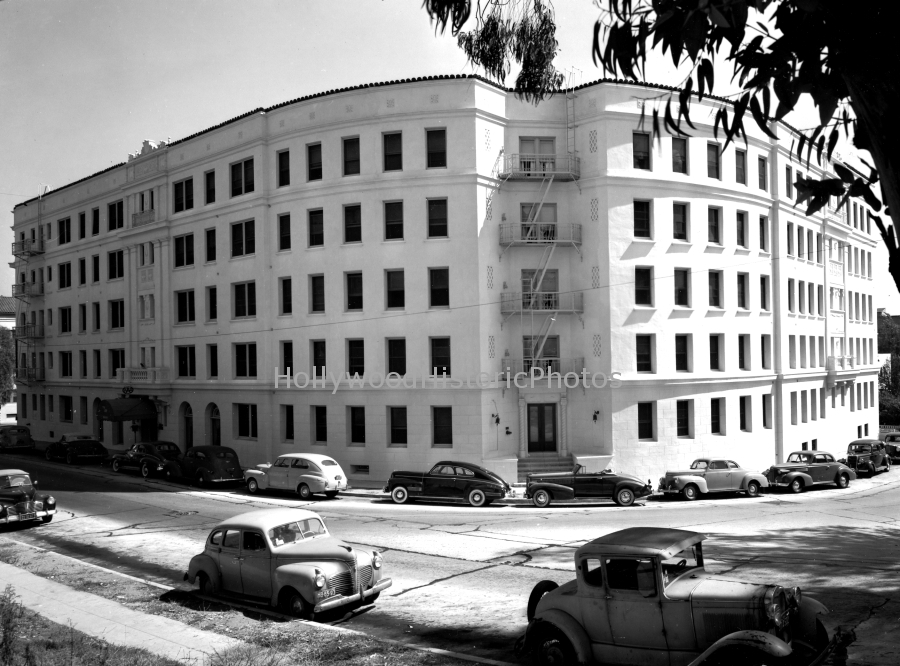 Lido Apts. 1944 6500 Yucca St..jpg